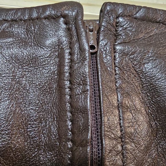 Vintage Buttery Soft 100% Leather Cache Mini Skirt - Size 12 - Picture 7 of 9